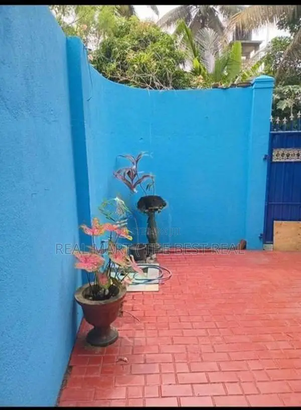 PELIYAGODA : 4-BR (6P) TWO STOREY HOUSE FOR SALE