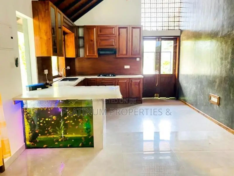 Brand New Super Luxury Villa / House For Sale In Bandaragama Mahabella