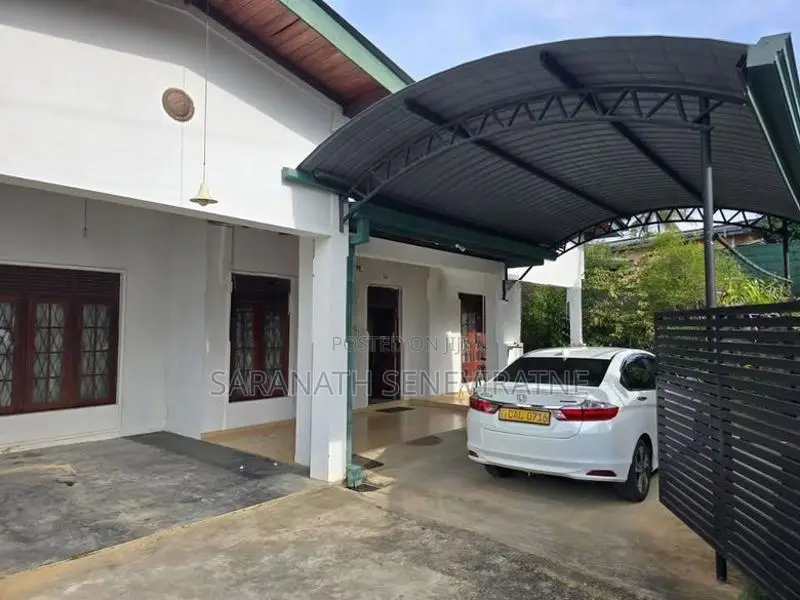 House in – Royal Kingdom Housing Scheme, Pitiyegedara, Wattegama Kandy