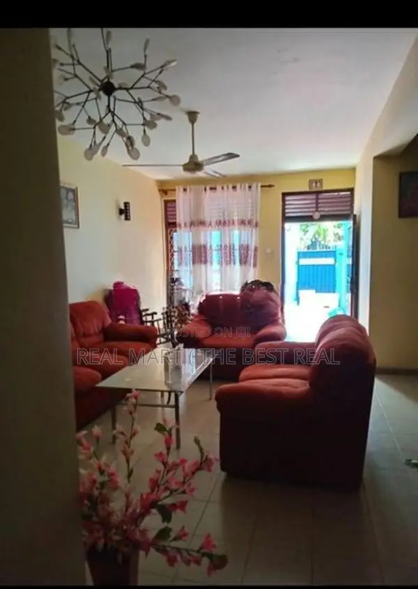 PELIYAGODA : 4-BR (6P) TWO STOREY HOUSE FOR SALE