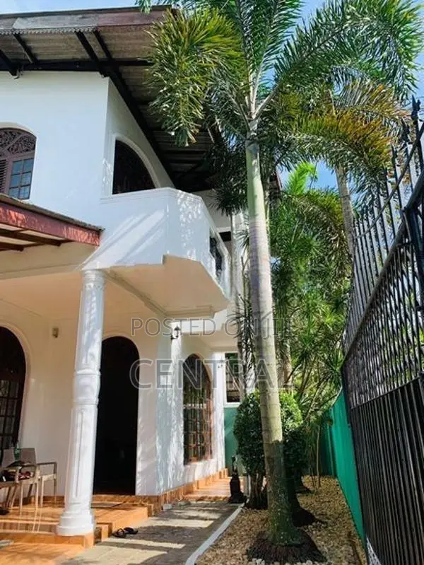 Beautiful 5 Bedrooms house for sale in Edaramulla, Wattala (C7-6353)