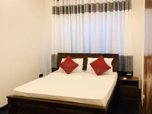 COLOMBO 05 : 8-BR (4500 SQFT) FULLY FURNISHED LUXURY HOTEL FOR RENT
