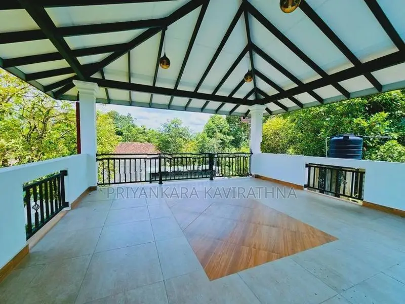 15 Perches / Bricks Walls 3 Storied House For Sale - Kasbawa
