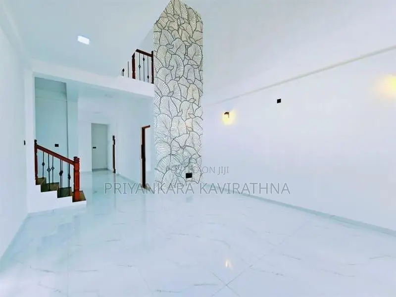 15 Perches / Bricks Walls 3 Storied House For Sale - Kasbawa