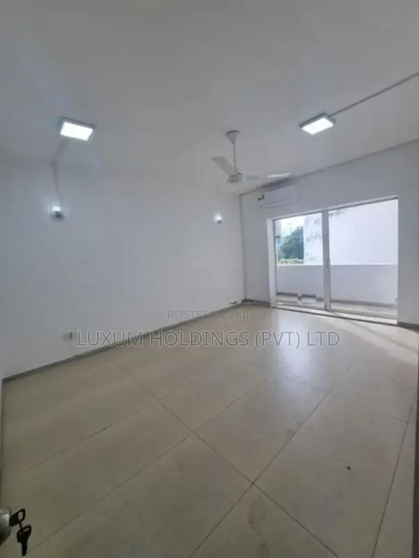 Fully A/C Office For Rent Facing 5th Lane Colombo 03 [ 1917C ]