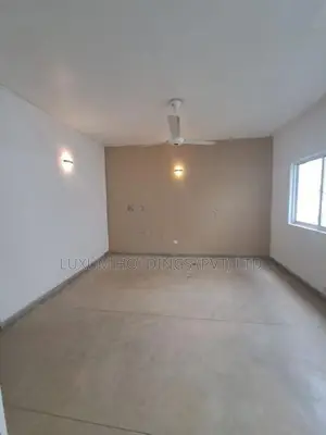 Fully A/C Office For Rent Facing 5th Lane Colombo 03 [ 1917C ]
