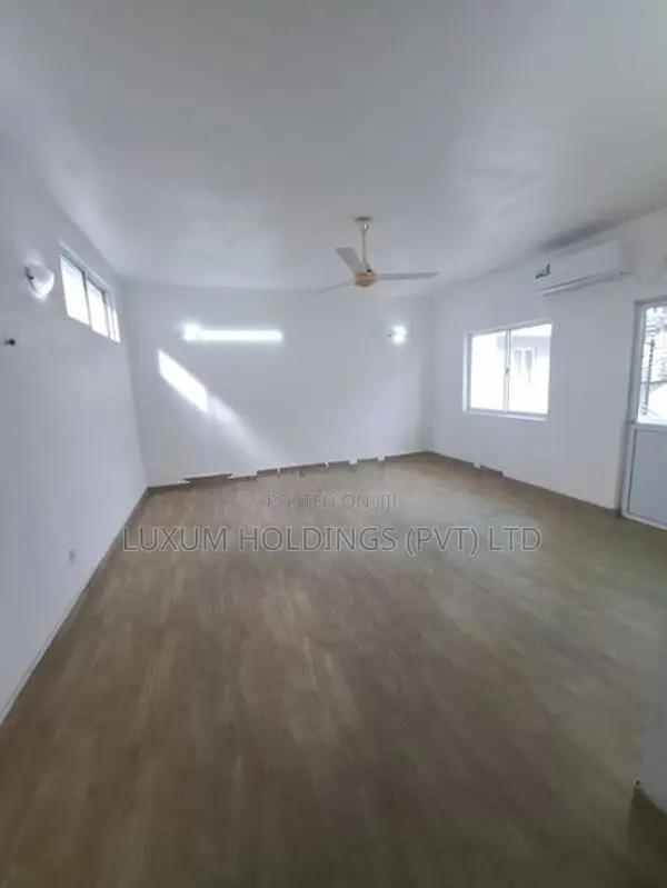Fully A/C Office For Rent Facing 5th Lane Colombo 03 [ 1917C ]