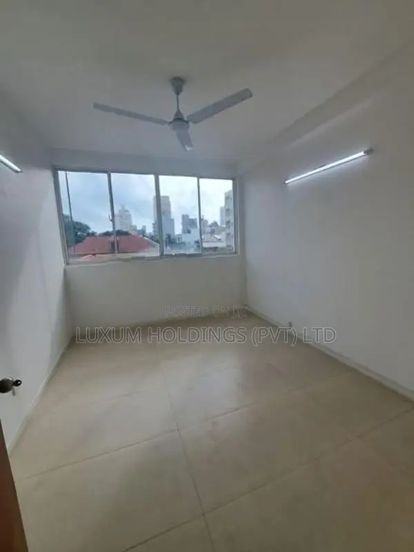 Fully A/C Office For Rent Facing 5th Lane Colombo 03 [ 1917C ]