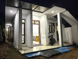 Modern House in Hokandara Talawathugoda With 1st Floor Slab