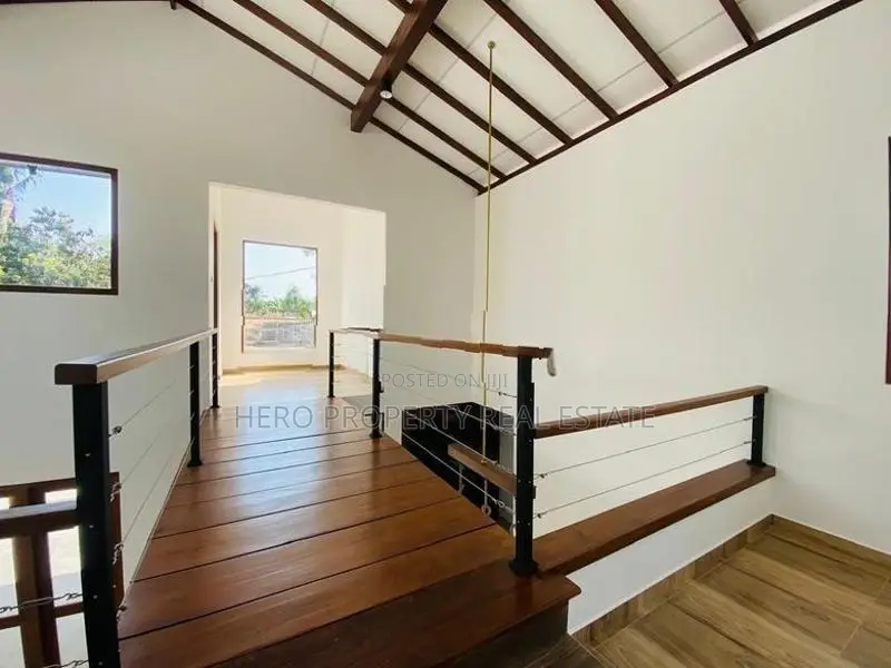 HAS217 - Elegant Luxurious Modern House for Sale in Piliyandala
