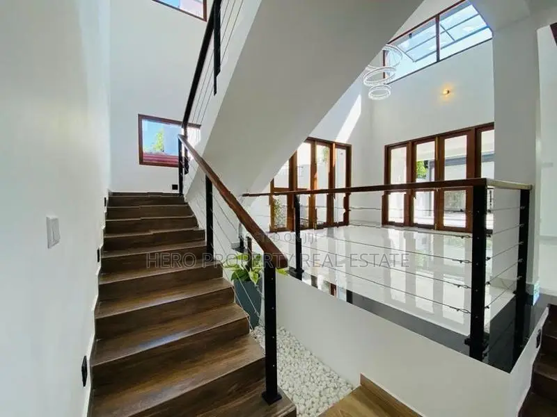 HAS217 - Elegant Luxurious Modern House for Sale in Piliyandala