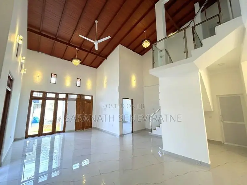 Brand New Modern House in Siyambalagoda Polgasowita