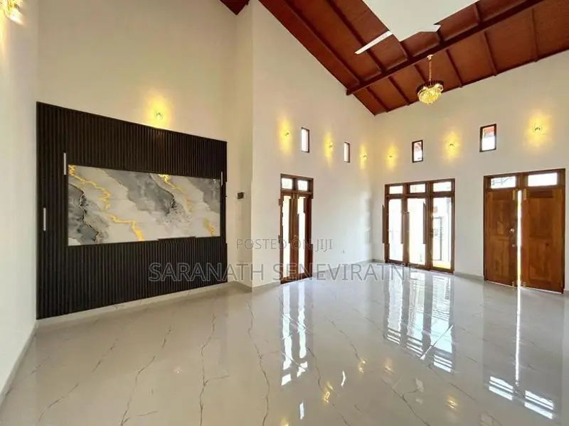 Brand New Modern House in Siyambalagoda Polgasowita