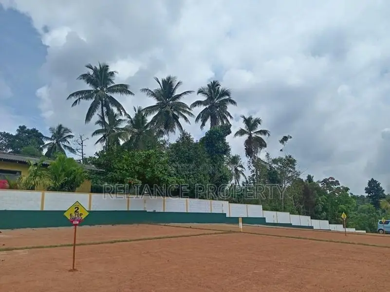 Great Location Land in Diyagama