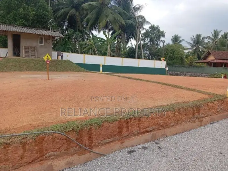 Great Location Land in Diyagama