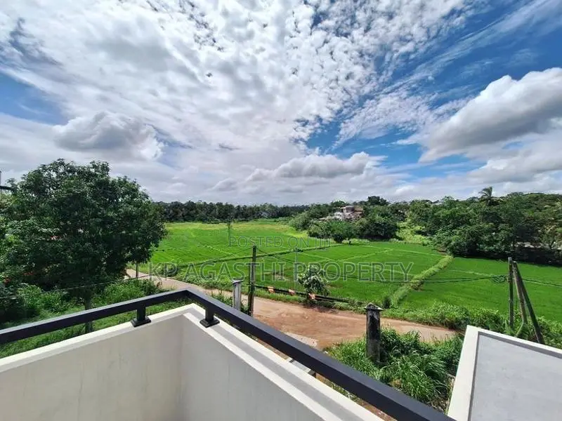 Modern House for Sale in Piliyandala