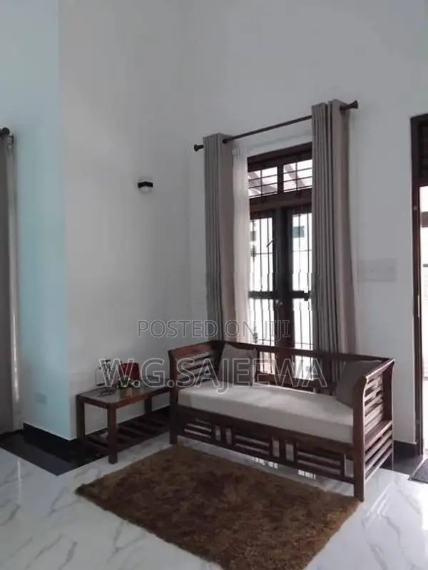 House for Sale in Kadawala Silvering Park