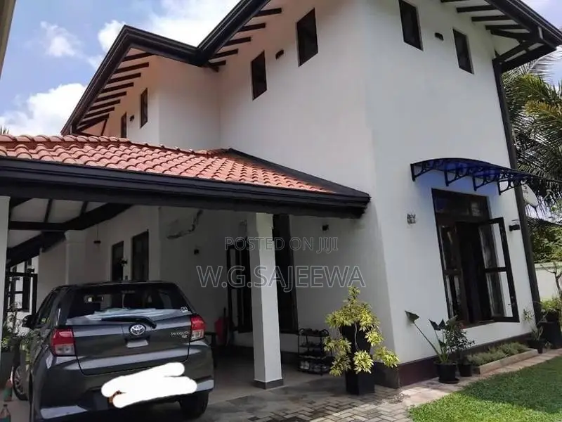 House for Sale in Kadawala Silvering Park