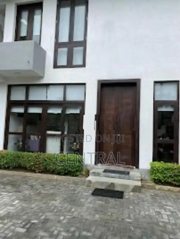 Beautifuly House for sale in Akuregoda, Battaramulla (C7-10303)