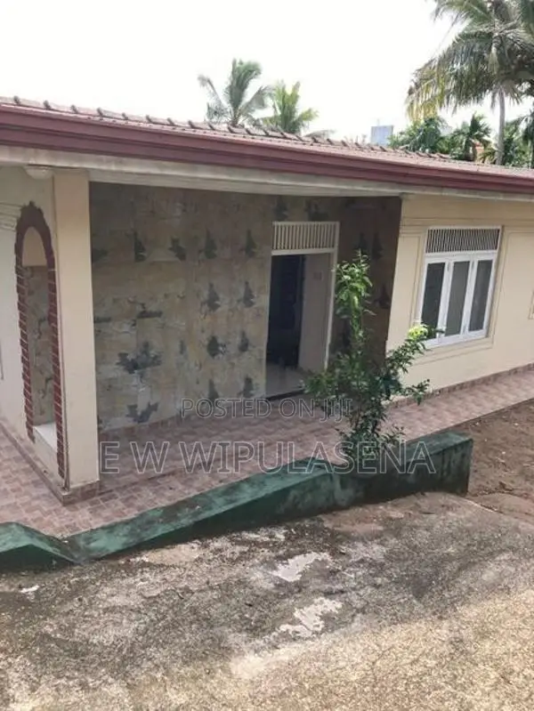 HOUSE for SALE in KOTTAWA Pannipitiya