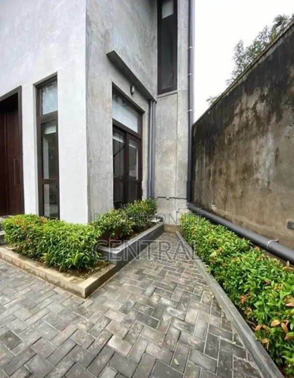 Beautifuly House for sale in Akuregoda, Battaramulla (C7-10303)