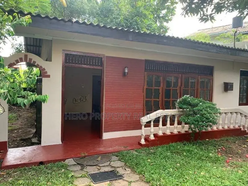 HWS160 - Modern House for Sale in Etul Kotte