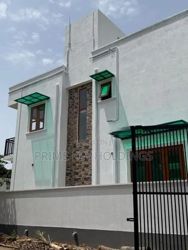 Luxury Two-Storey House for Sale – Piliyandala (HS109)