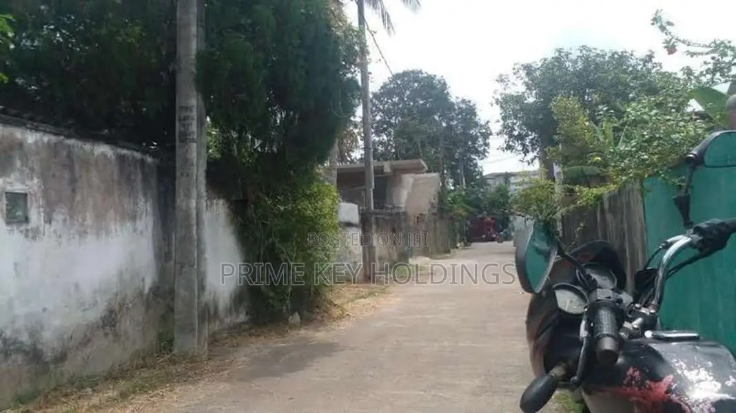 Land with House for Sale – Mount Lavinia (LS110)