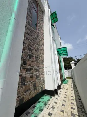 Luxury Two-Storey House for Sale – Piliyandala (HS109)