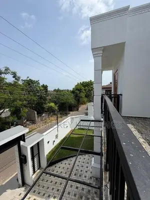 Luxury Two-Storey House for Sale – Piliyandala (HS109)