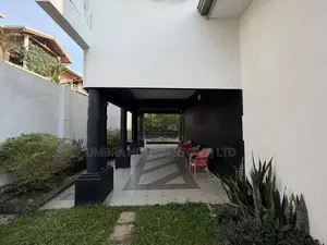 Restaurant/Office Rent Facing Main Road Nugegoda - 3969U