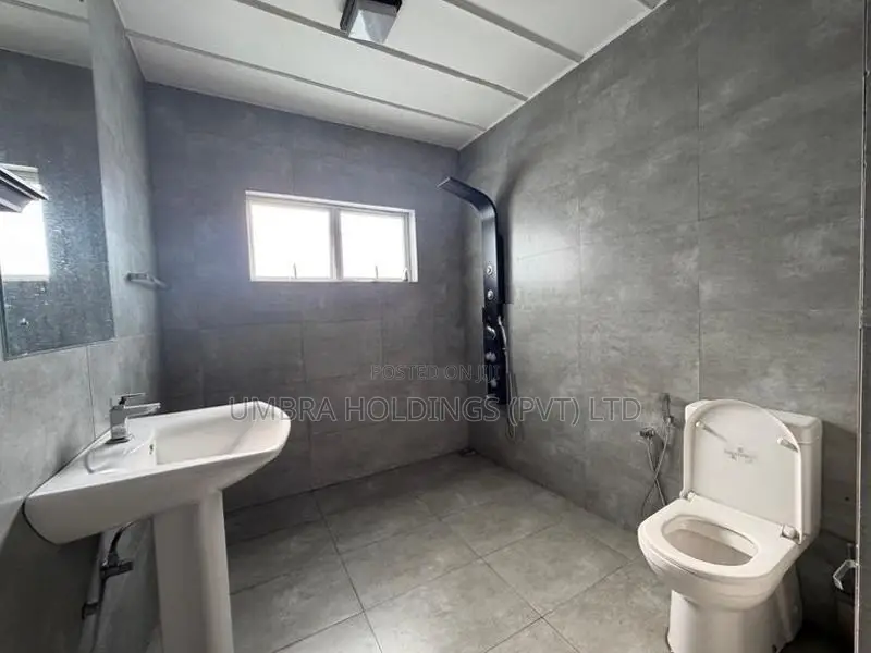 Restaurant/Office Rent Facing Main Road Nugegoda - 3969U