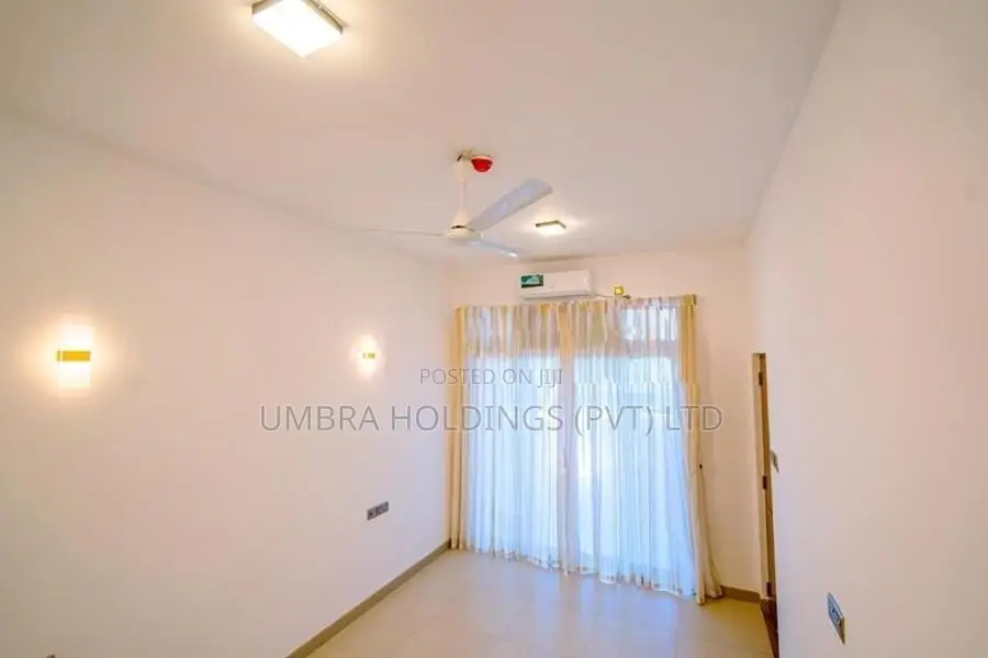 Luxury Apartments for Sale in Westbury Urbanside - Kalubowila 3955U