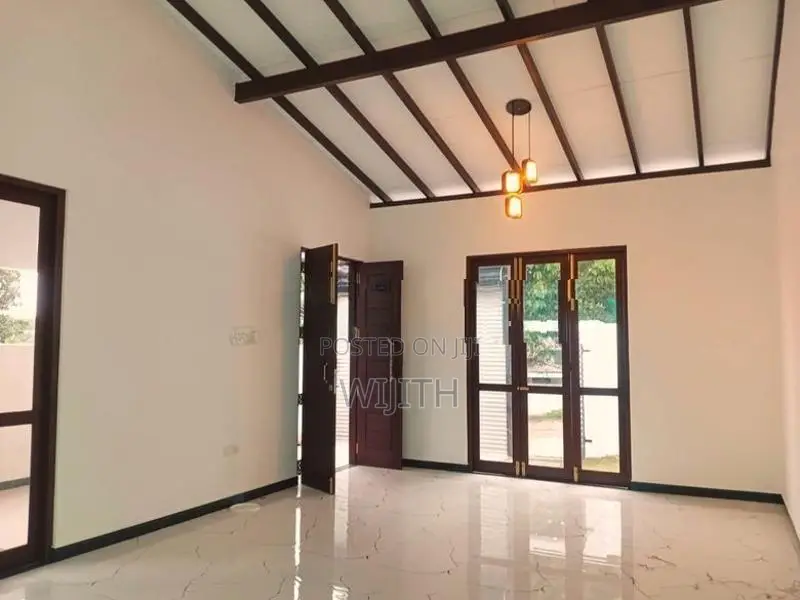 BRAND NEW SINGLE HOUSE FOR SALE IN ATHURUGIRY