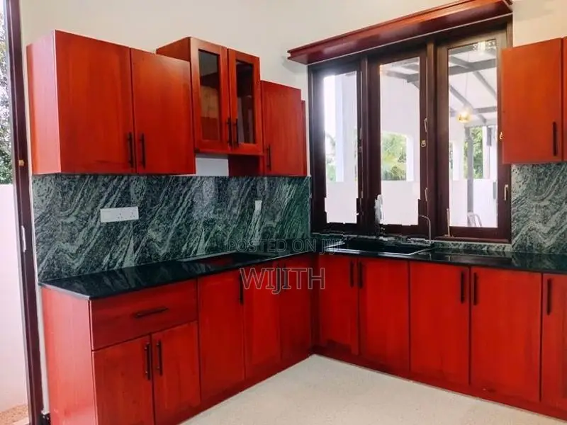BRAND NEW SINGLE HOUSE FOR SALE IN ATHURUGIRY