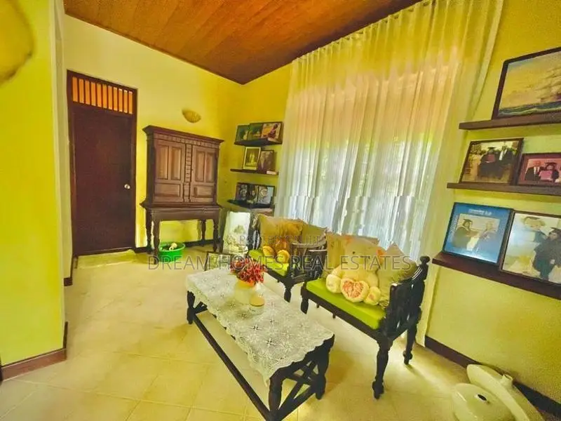 Luxury 3-Bedroom Home for Sale in Kadawatha