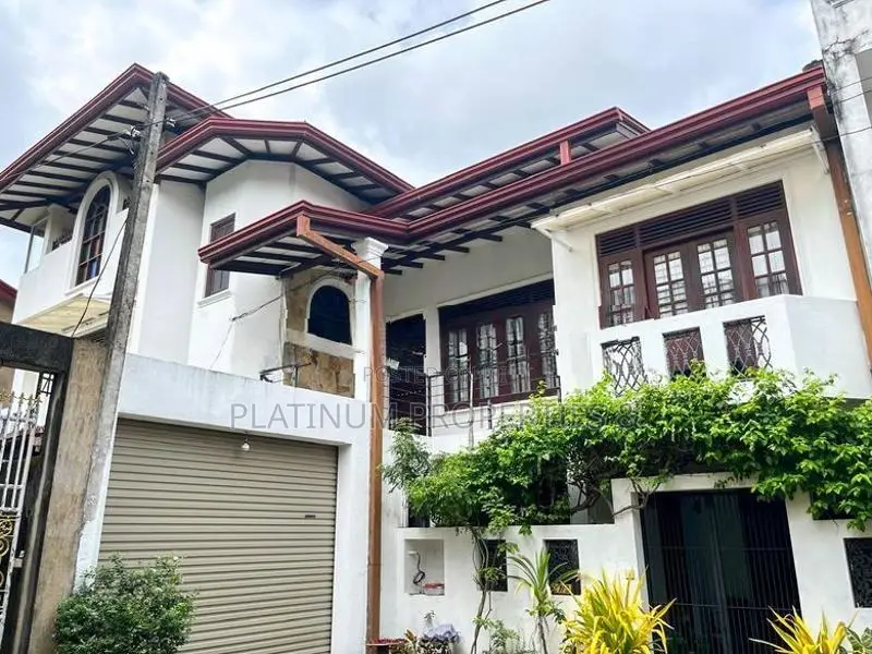 Luxury 5BR House For Sale In Boralesgamuwa Town