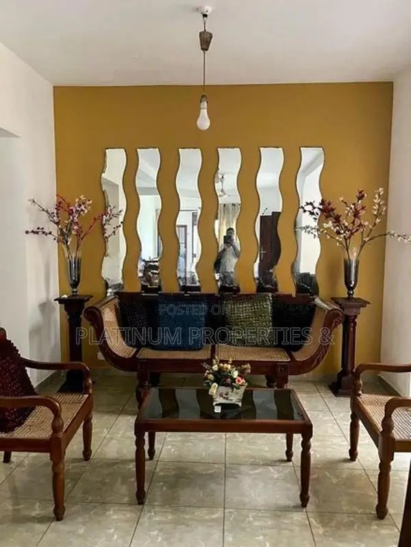 Luxury 5BR House For Sale In Boralesgamuwa Town