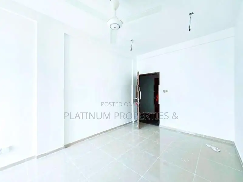 B/New Luxury 3BR Apartment For Sale In Cressida Apartments Athurugiriy