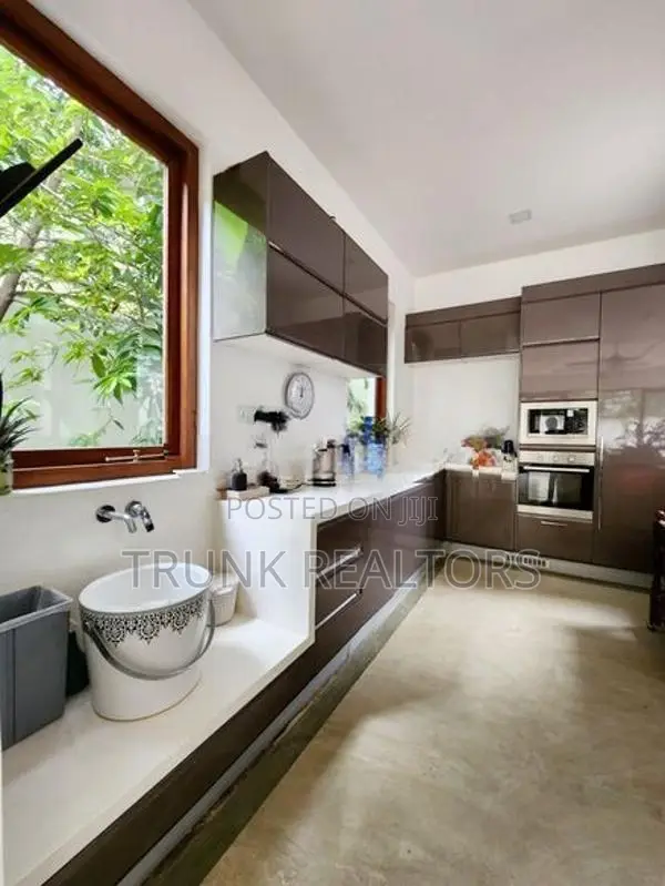 Cinnamon Gardens 06BR Luxury House For Sale Colombo 7 (NK107748)