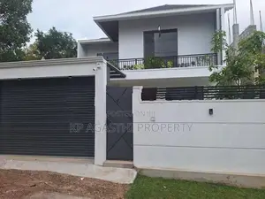 Luxury House for Sale Athurugiriya