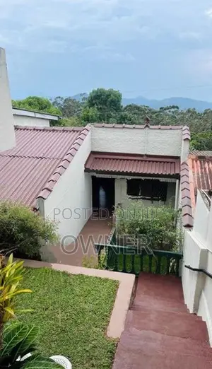 Beautiful Fully Renovated 3 Storey House for Rent in Hanthana,Kandy