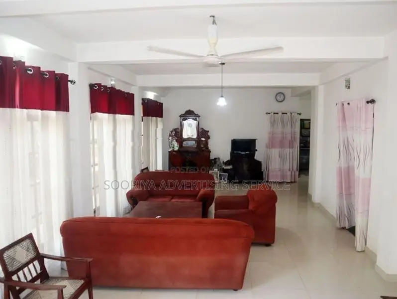 Prime House Close to Thalawathugoda Road
