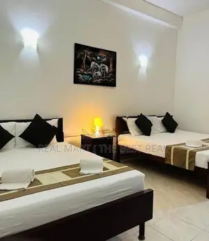 COLOMBO 08 : 7-AC-BR (4000 SQFT) FULLY FURNISHED LUXURY HOTEL FOR RENT