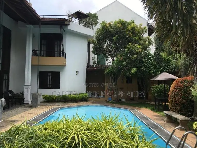 Luxury House For Rent In A Battaramulla - 1902u