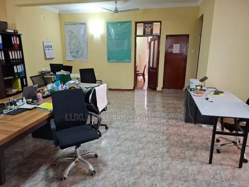 Fully A/C Office For Rent Off Galle Road Colombo 03 [ 1547C ]