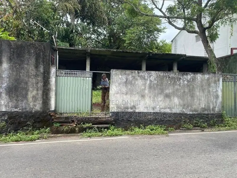 Land with Half Build House for Sale - Boralesgamuwa (#ls2001)