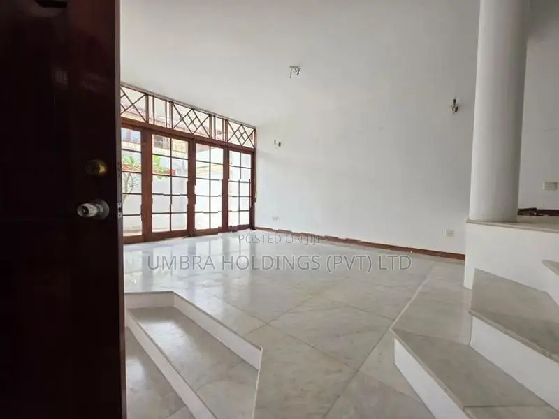 Luxury House For Rent In Thimbirigasyay Colombo 05 - 1238U