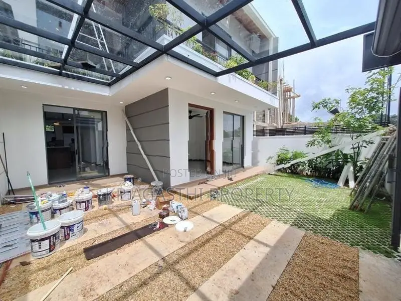 Luxury House for Sale Athurugiriya