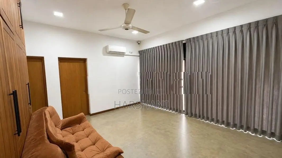 Spacious House/ Garden for Long-Term Rent Close to Battaramulla